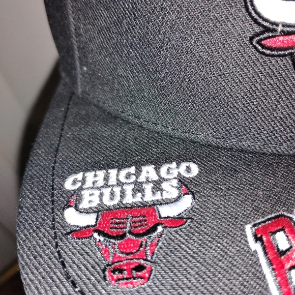 NBA Chicago Bulls front logo loaded brim  cap. - Picture 6 of 11